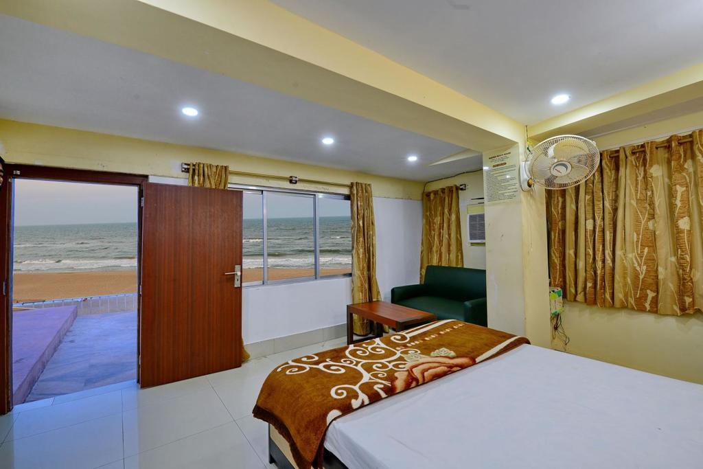 Marina Beach House Hotel Puri Luaran gambar